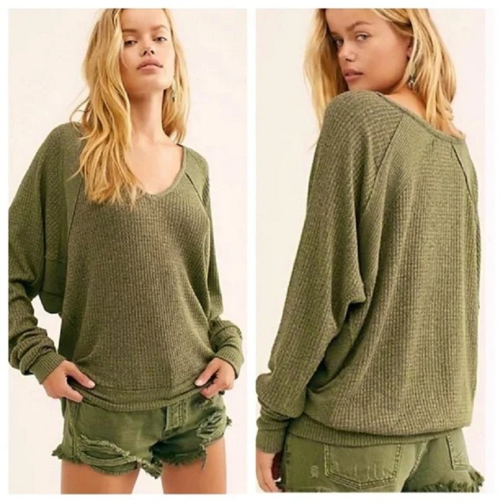 NWT Free People Santa Clara Thermal Top Oversized Ferngully Green Retail $78.00 - Picture 1 of 7
